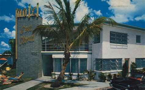 MOTELS IN CLEARWATER BEACH. CLEARWATER BEACH - ALADDIN HOTEL IMPLOSION