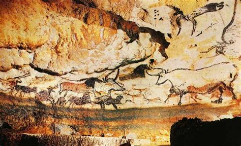 Hall Of Bulls Lascaux France C Bce Paint On Limestone