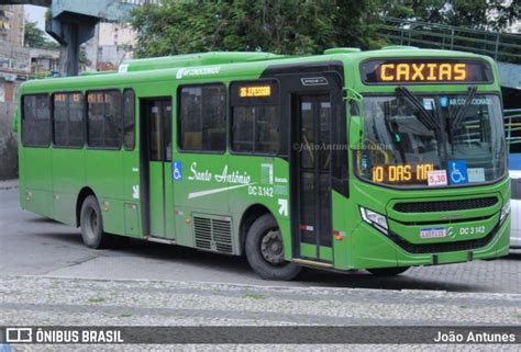 Transportes Santo Antônio DC 3 142 em Duque de Caxias por João Antunes