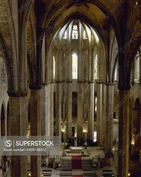 ARTE GOTICO ESPAÑA IGLESIA DE SANTA MARIA DEL MAR Reedificada entre