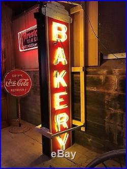 Vintage neon bakery sign | Vintage Neon Sign