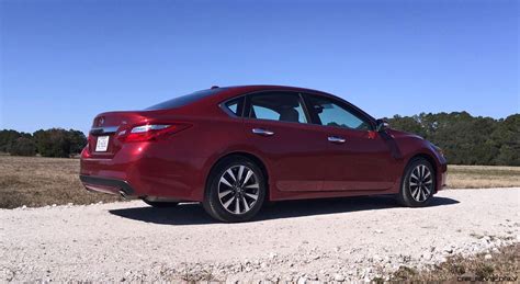 2016 Nissan Altima SL Review 73