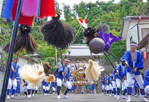 【動画あり】勝浦・鵜原の浜に大名行列 威勢良く宮入り、天井突き破るみこしも 八坂神社の例祭 千葉日報オンライン