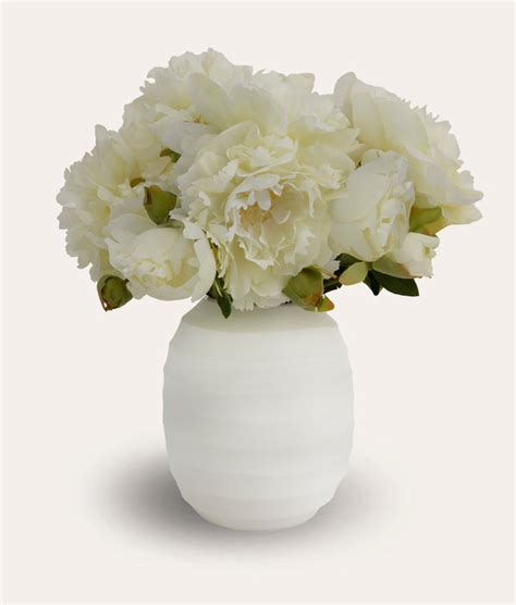 White Peony Bouquet - Small – Laura Hammett Living