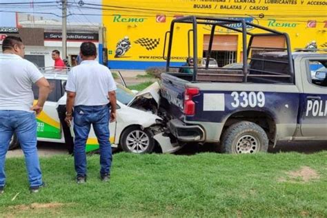 Taxista Choca Por Alcance Contra Una Patrulla En Mazatl N