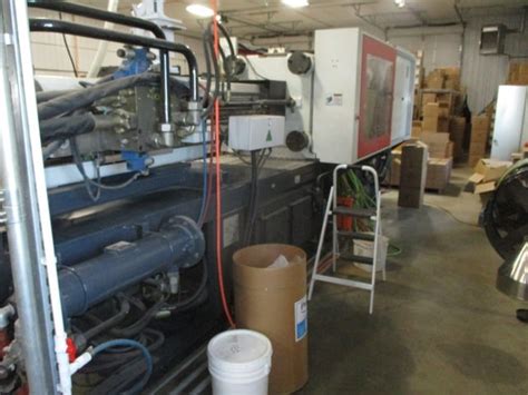 Used Cincinnati Milacron MTs225 Injection Molding Machine 8072616