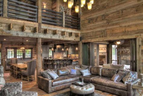 A Peek Inside This Enchanting Rustic Lake House In Northwestern Wisconsin