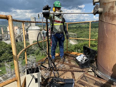 Análisis De Emisión De Contaminantes En Fuentes Fijas Chimeneas