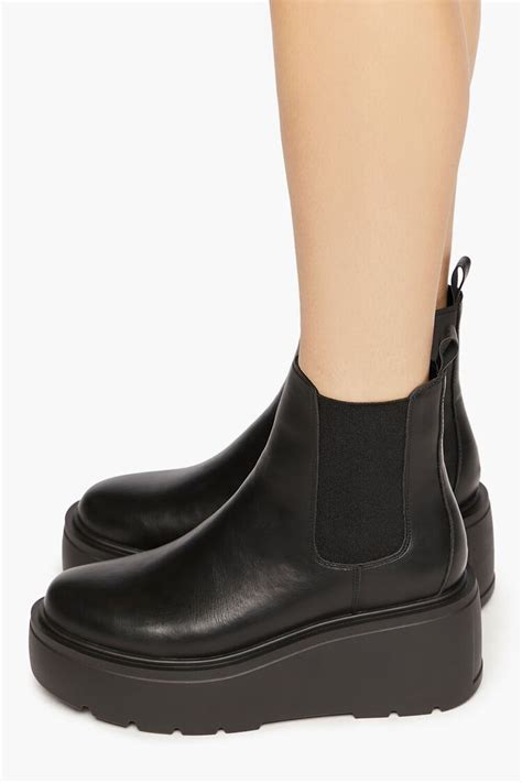 Lug Sole Platform Chelsea Boots