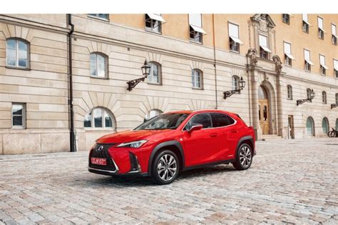 2022 Lexus Ux Hybrid 98 Exterior Photos Us News