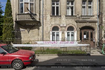 PROTEST PRZECIWKO TRAMWAJOWI PRZEZ BOHATERÓW GETTA WARSZAWSKIEGO WE