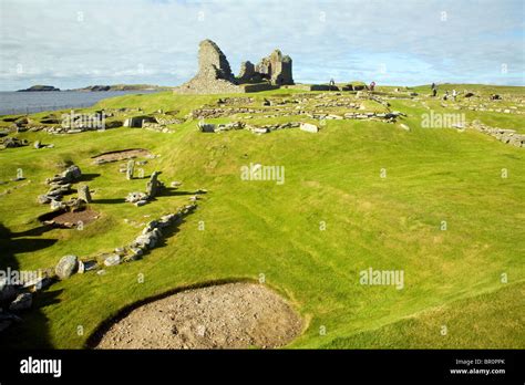 Prehistoric settlement Jarlshof, Shetland Islands Stock Photo - Alamy