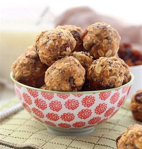 Easy No-Bake Oatmeal Protein Balls - The Healthy Maven