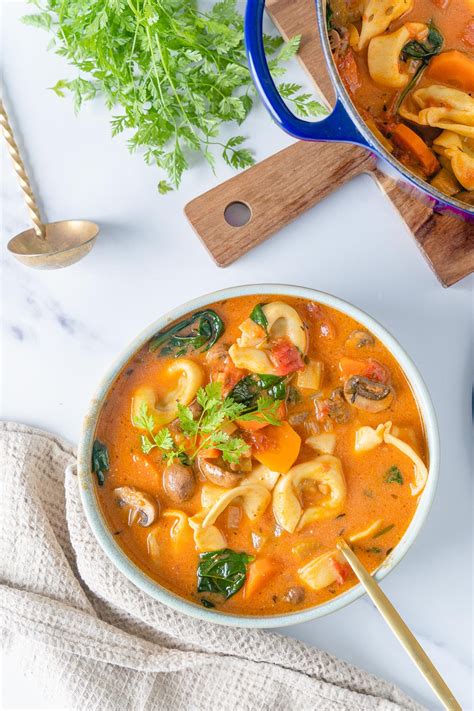 Cremige Tortellini Suppe mit Gemüse La Cuisine de Géraldine