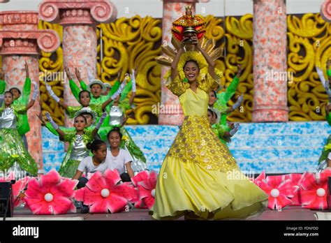 Cebu Cityphilippines 09012016 Dancers From The Provincial Areas Perform The Kabataan Sa