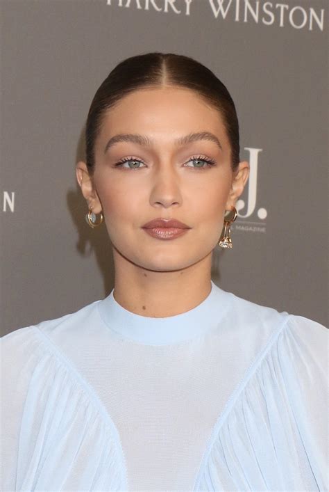 Pin By 🦋lola On Gigi Hadid Gigi Hadid Makeup Bella Hadid Makeup