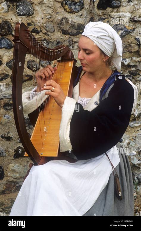 Medieval Harp