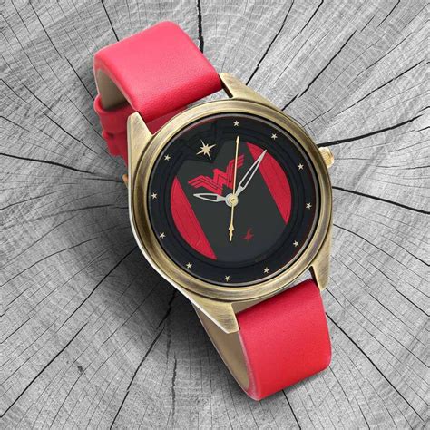 Buy Online Fastrack Wonder Woman Quartz Analog Red Dial Leather Strap