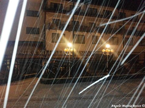 Servizio Fotografico Nevicate Serali Al Piano Laceno Quota M