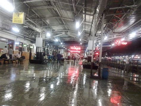 Platform 1 Visakhapatnam Railway Station - Visakhapatnam