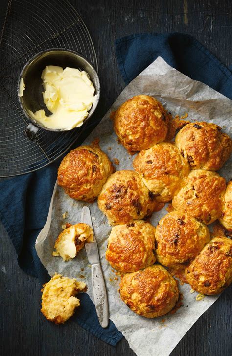 Caramelised Onion And Cheddar Damper Rolls Recipe Recipes