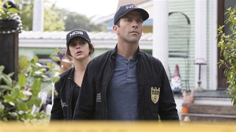 Watch Ncis New Orleans Season 4 Episode 22 Ncis New Orleans The Assassination Of Dwayne