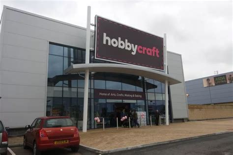 Hobbycraft: Opening times and online and in-store workshops ...