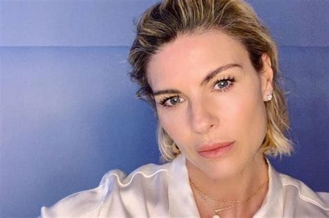 Martina Colombari Guarita Dal Covid Si Sfoga Contro Chi Non Le Crede