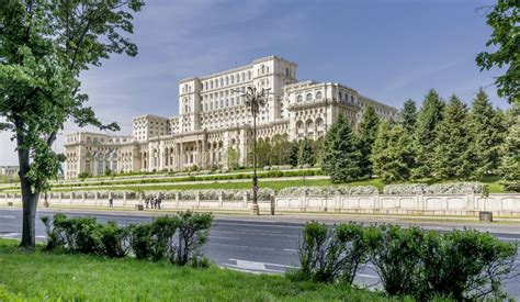 Palais Du Parlement Bucarest Roumanie Photo stock - Image du ceausescu ...