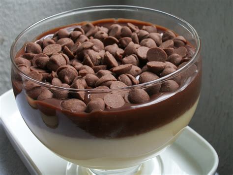 Receita de Mousse de Maracujá Cobertura de Chocolate