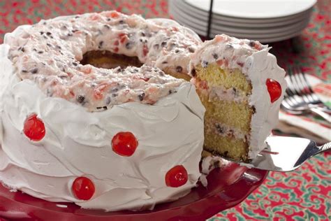 Christmas Crunch Cake | MrFood.com