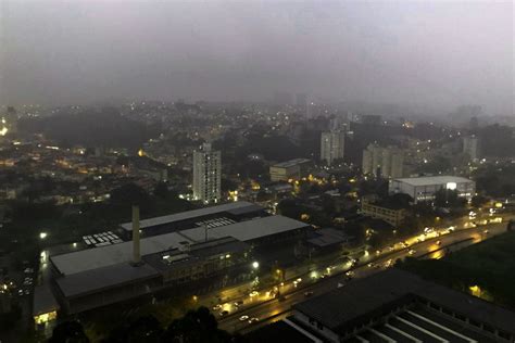 Forte Chuva Deixa Parte De Tabo O Da Serra Sem Energia El Trica O