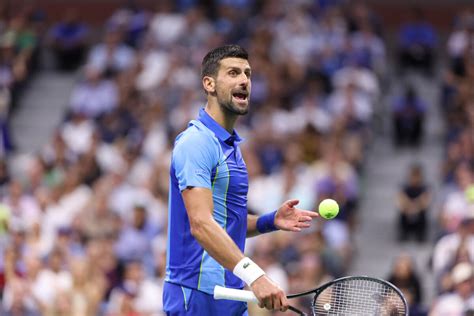 Photo Novak Djokovic Bat Daniil Medvedev Novak Djokovic Remporte Le