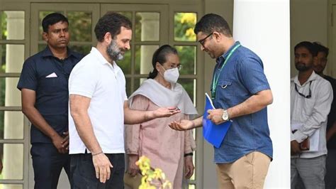 Rahul Gandhi Vacates Bungalow Moves In With Sonia Connected To India