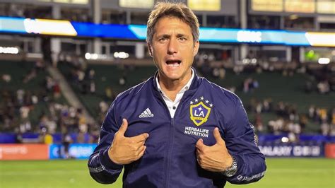 Vuelve Al F Tbol Argentino Guillermo Barros Schelotto Apareci Como