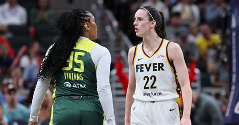 Caitlin Clark Scores 20 Vs Storm As Wnba Fans Lament Fever Dropping To 1 8 On Season News