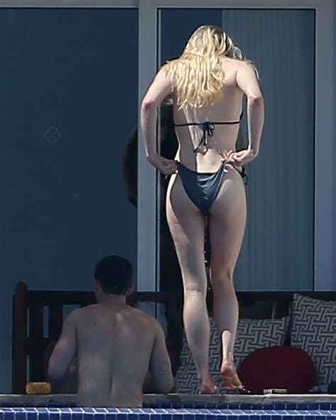 Sophie Turner Ass Cumception