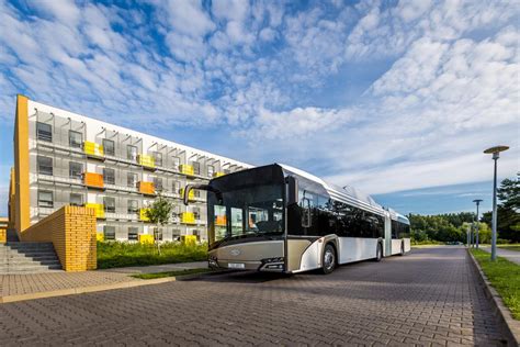 Elektryczne Solarisy pojadą do Luksemburga TruckFocus pl