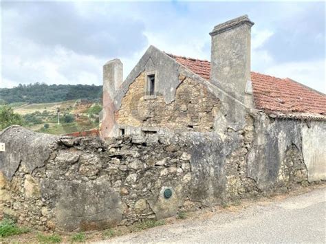 Casas e apartamentos até 60 000 euros em Sobral de Monte Agraço Lisboa