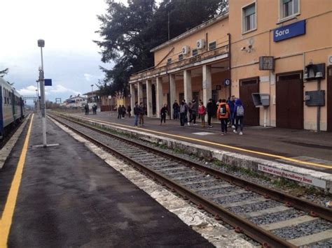 Tornano I Treni Sulla Linea Ferroviaria Avezzano Roccasecca Ecco