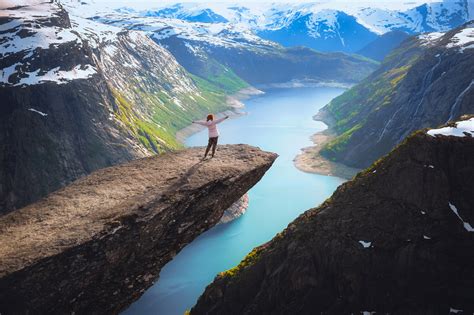 26 Jaw-Dropping Pictures Of Trolltunga, Norway's Legendary Cliff