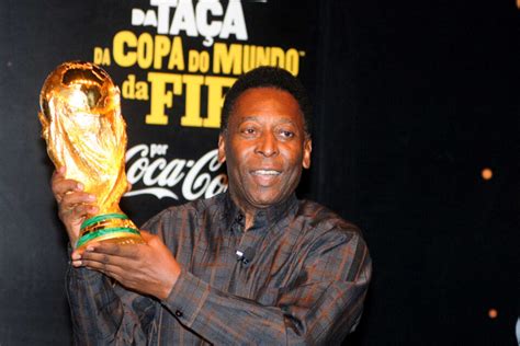 Mort de Pelé Les hommages du monde du rugby à la légende brésilienne