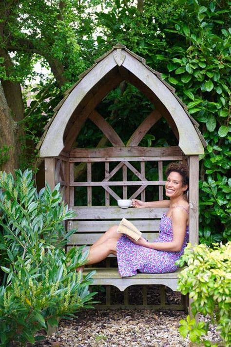 cozy outdoor nooks inspiring   bookworm