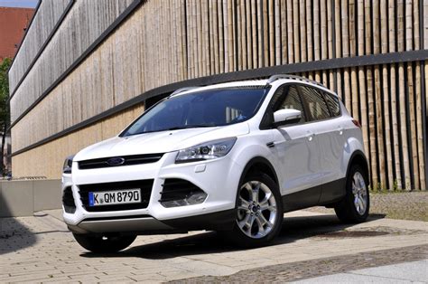 Test Ford Kuga 20 Tdci 4x4 Powershift Titanium Durstiges Familienauto