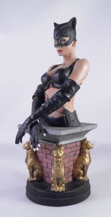 She S Fantastic Halle Berry S Catwoman Bust