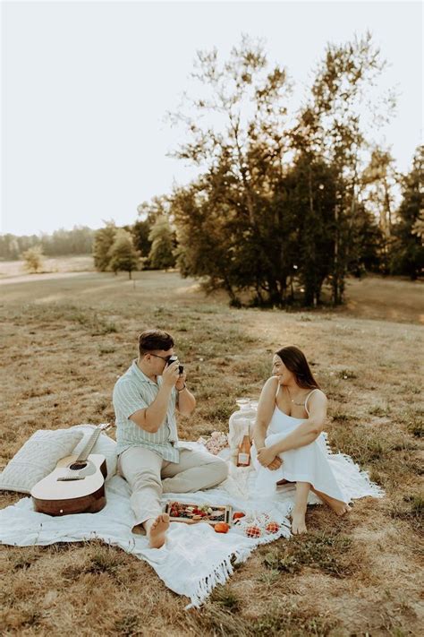 Picnic Couple Engagement Photos Picnic Photo Shoot Picnic Engagement