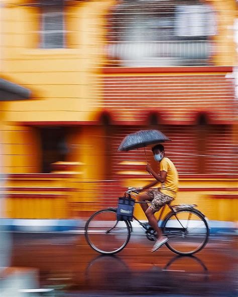 The Streets Of Kolkata: 30 Stunning Photos Shared By This Instagram Page