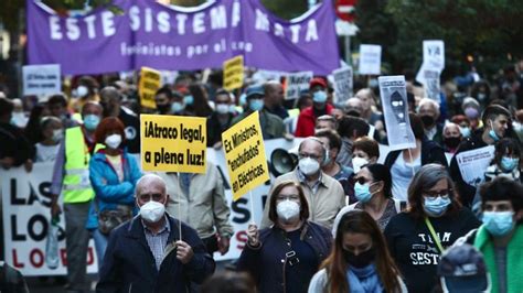 Convocada El S Bado La Primera Gran Manifestaci N De Barcelona Contra