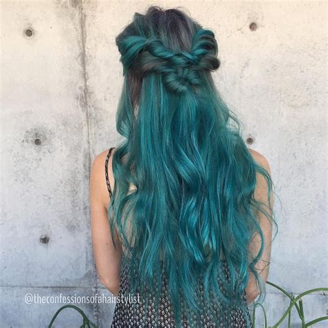 20 Hair Styles Starring Turquoise Hair Teal Hair Turquoise Hair