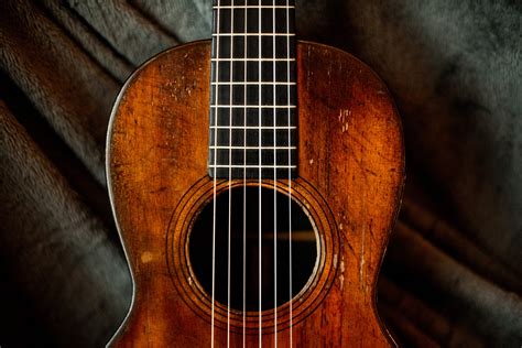 Oldest Martin Guitar — The Guitarlancer